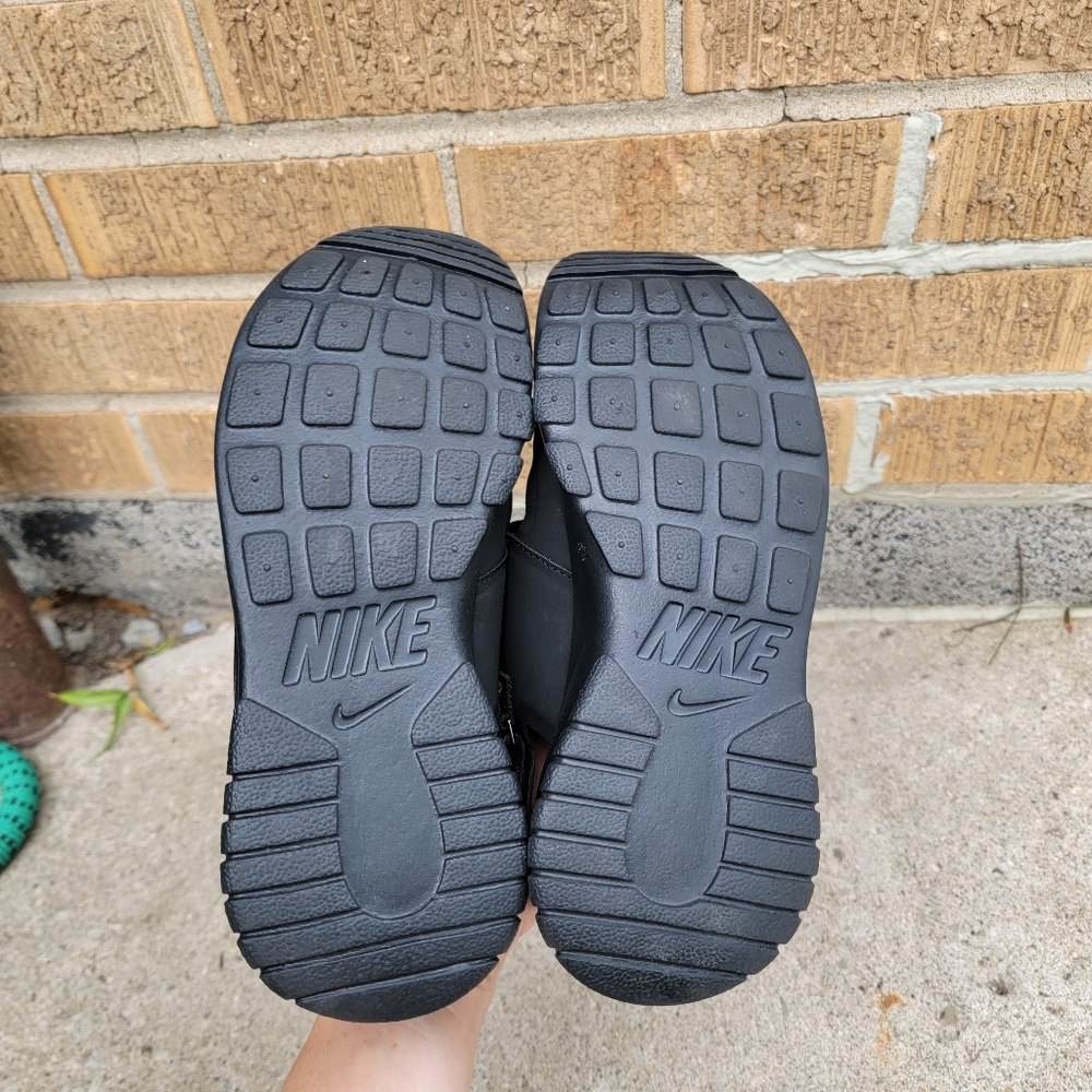 Nike Black White Logo Strap Tanjun Sandals Womens 6 - Picture 14 of 14